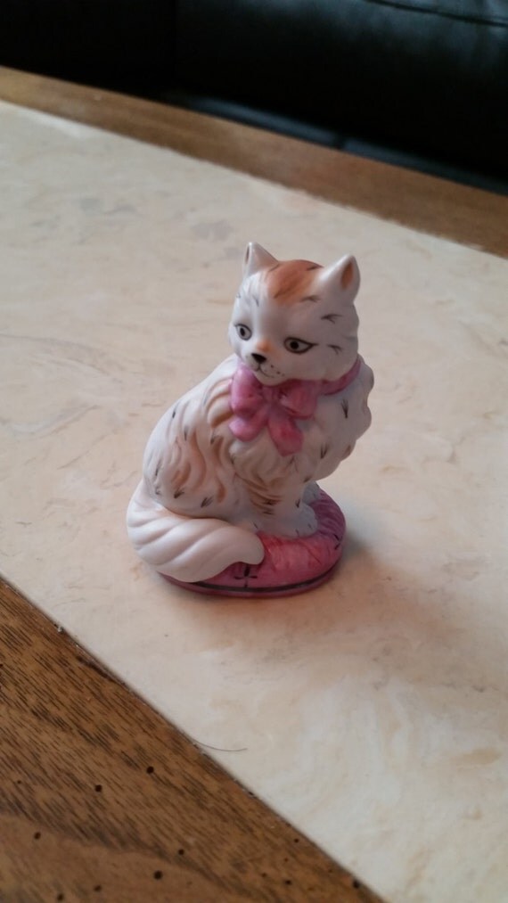 Vintage Porcelain Cat The Franklin Mint 1986 Persian Cat with