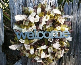 mardi gras mask wreath