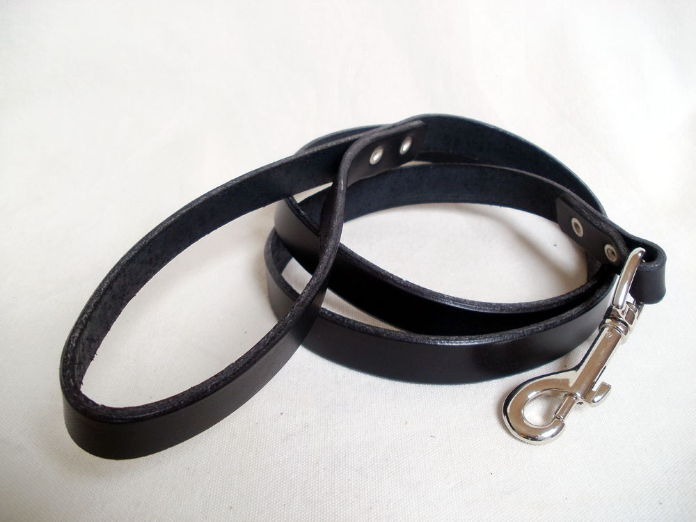 Leather dog leash leather dog lead 5/8 wide by LakesideLeather