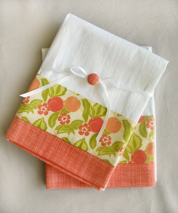 Kitchen towels peach floral cotton accent by SeamlessExpressions