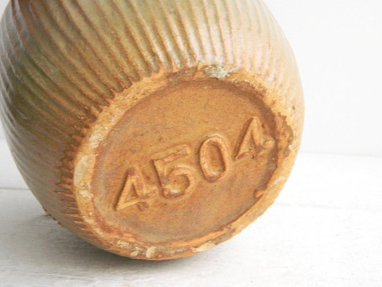 Vintage Zanesville Pottery Planter Brown Ribbed 4504 by UpHome