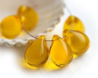 Teardrop beads, Large glass briolettes - Yellow Amber, czech glass drops - 10x14mm - 6Pc - 0641