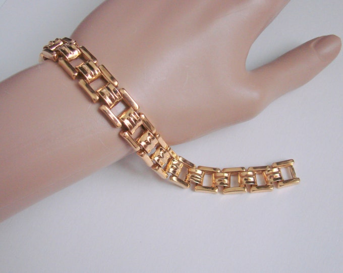 1980s Napier Goldtone Link Bracelet / Classic Design / Designer Signed / Vintage Retro Jewelry / Jewellery