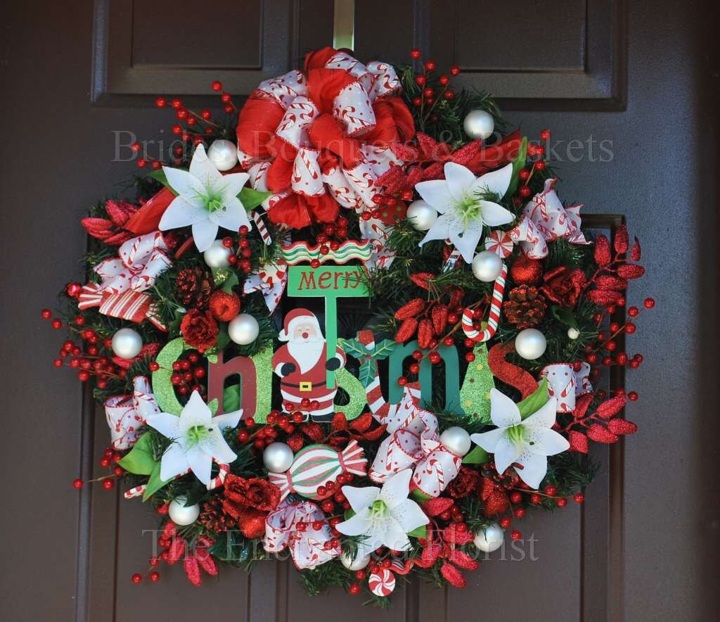 Sale - Merry Christmas Santa - Christmas Wreath. Red and White Candy Wreath. Santa Holiday Wreath