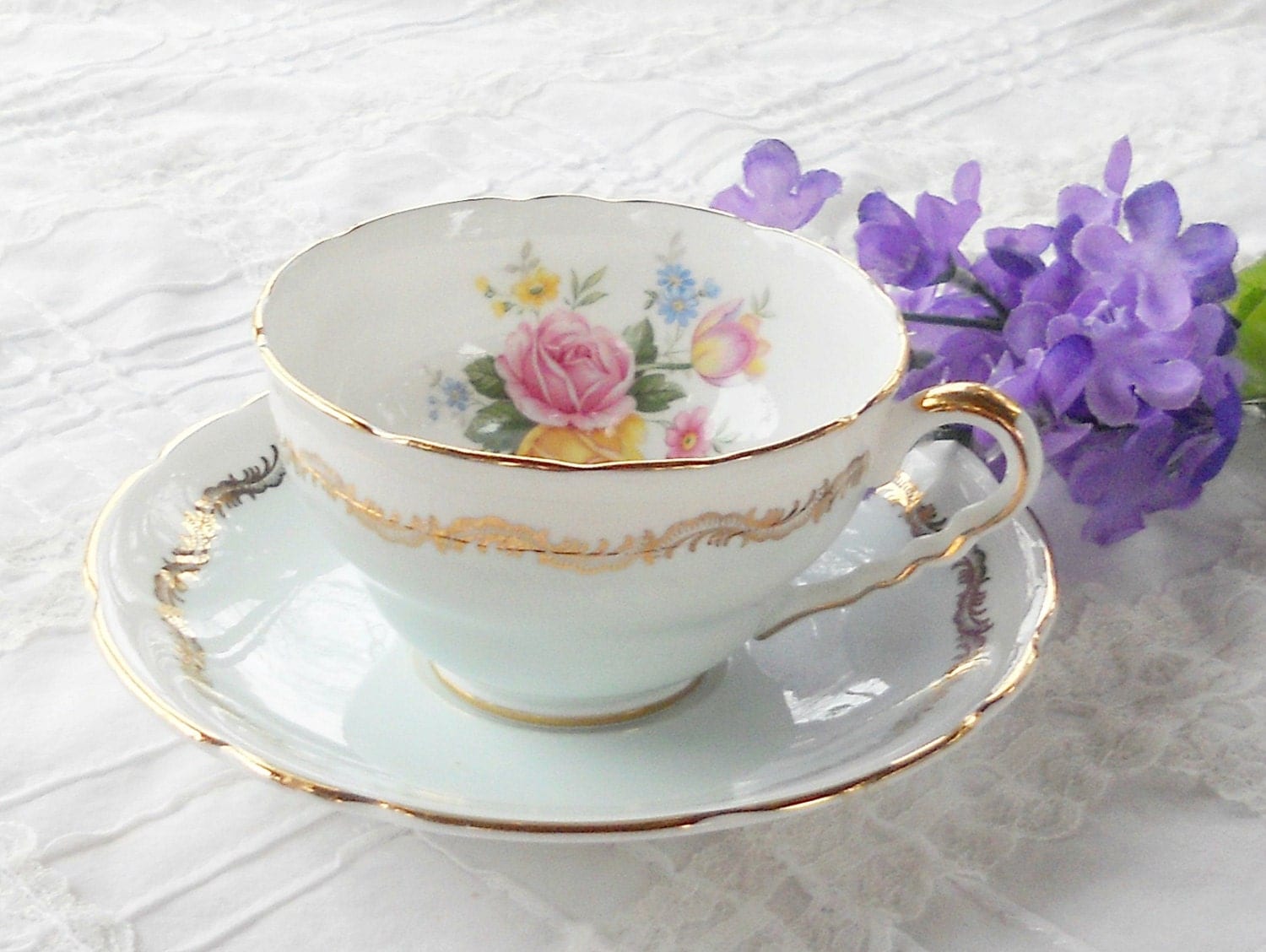 vintage set saucer  English and China Royal Set, and  style  Stafford Saucer Tea Vintage Bone cup Cup
