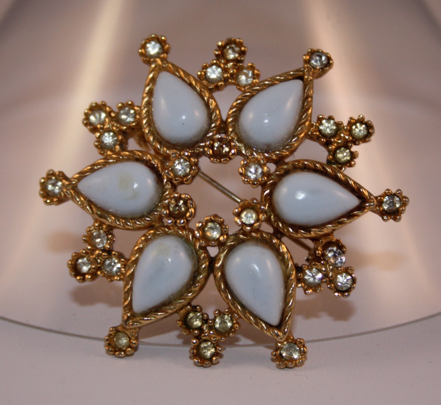 Vintage Brooch Kramer of New York by SVintageCollection on Etsy