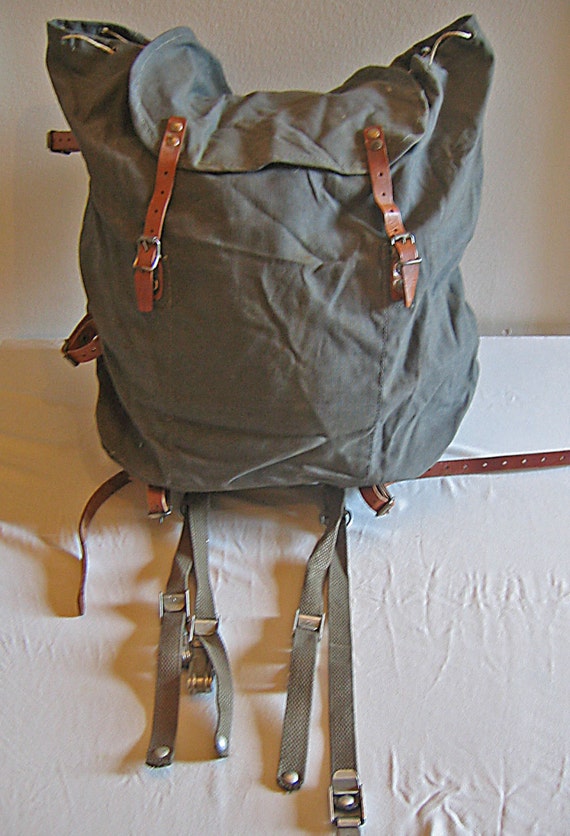 Vintage Military Surplus Dutch Army Rucksack Backpack Bug Out