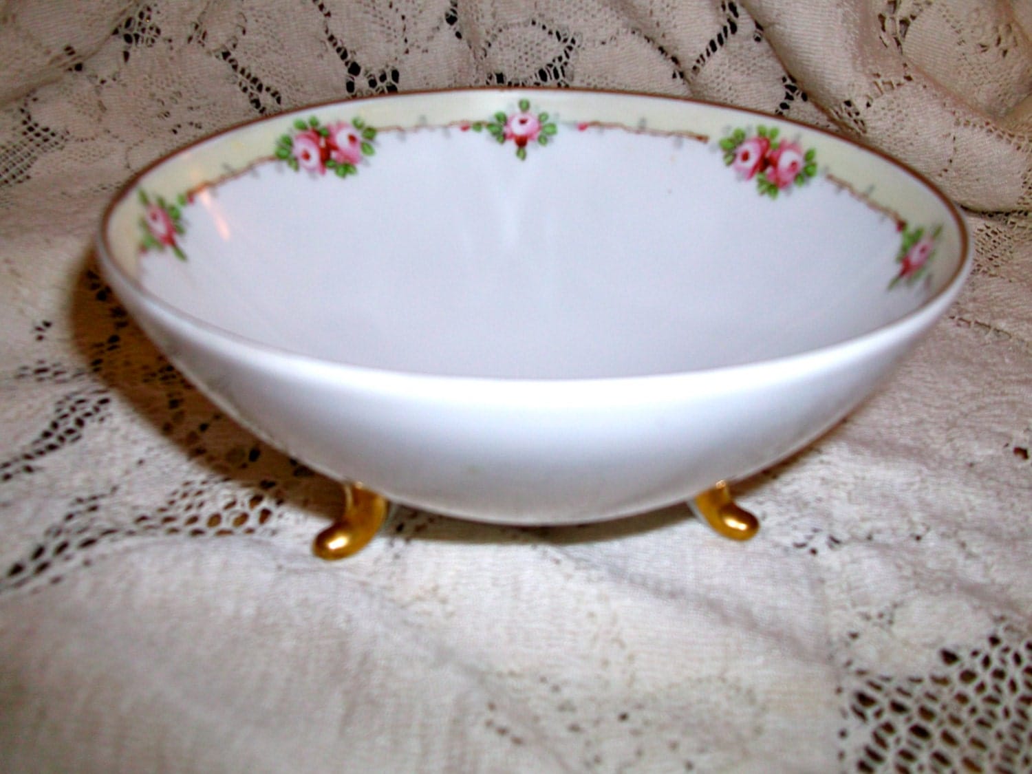 Hand Painted Nippon 3 Footed Bowl Crown Mark Roses & Gold Rim