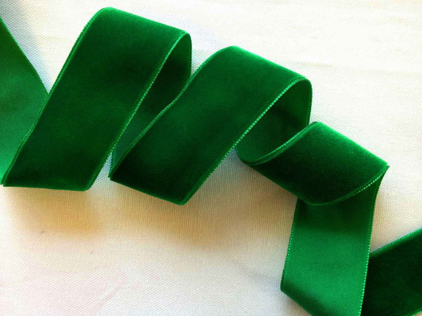 Emerald Green Velvet Holiday ribbons multiple widths 2 yard