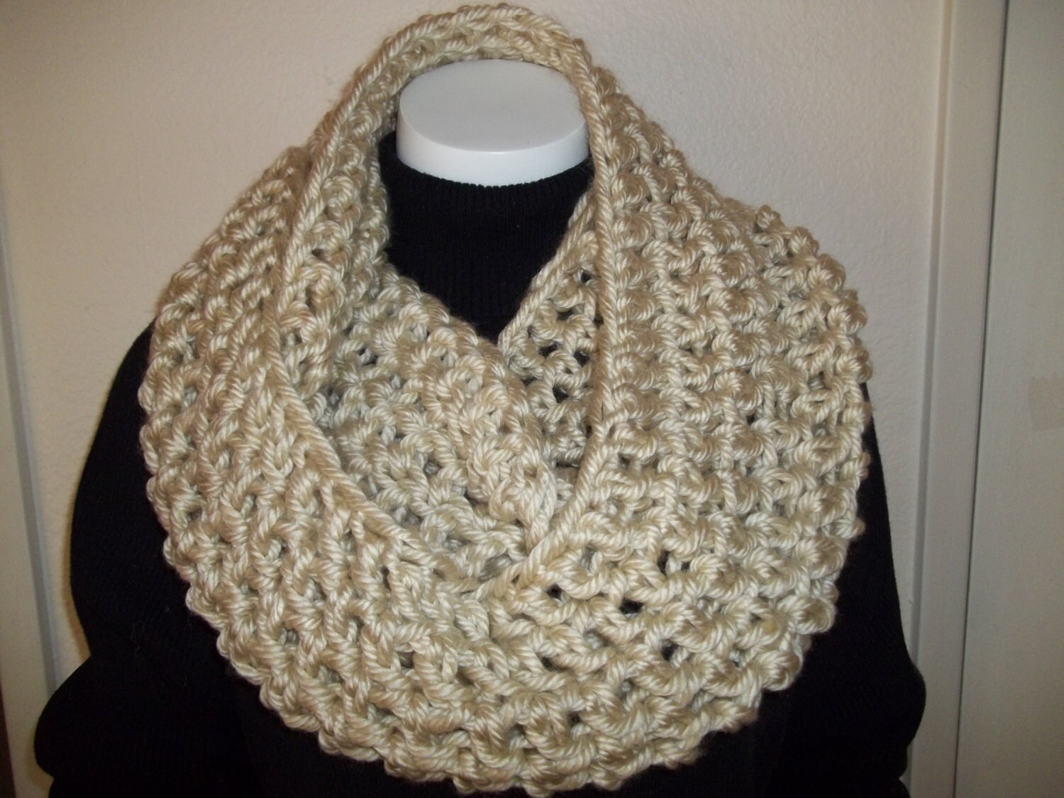 Infinity Scarfs chunky cream knit infinity scarf, knitted wool ribbed cowl circle scarf / Ivy / Oatmeal. Find this Pin and more on Products by Etsy. See more. The Ombré Cowl | COCOA | Mens Chunky Knit Ombré Oversized Huge Textured Winter Cowl Scarf. Find this Pin and more on Products by Etsy.