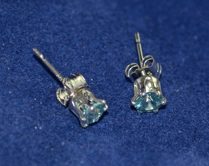 Blue Zircon Stud Earrings, 4mm Round, Natural, Set in Sterling Silver E662