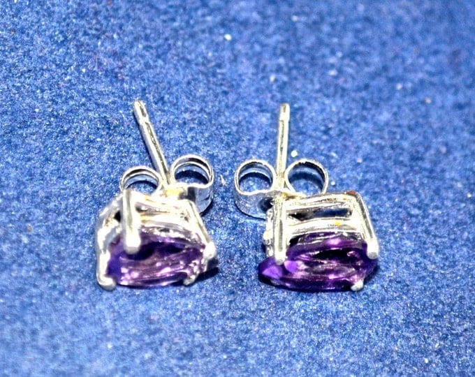 Amethyst Stud Earrings, 8x5mm Pear, Natural, Set in Sterling Silver E712