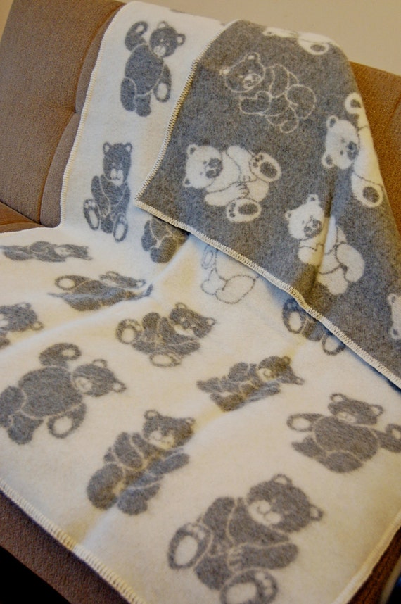 Natural raw wool blanket 90x130cm natural by LovelyCraftsHome