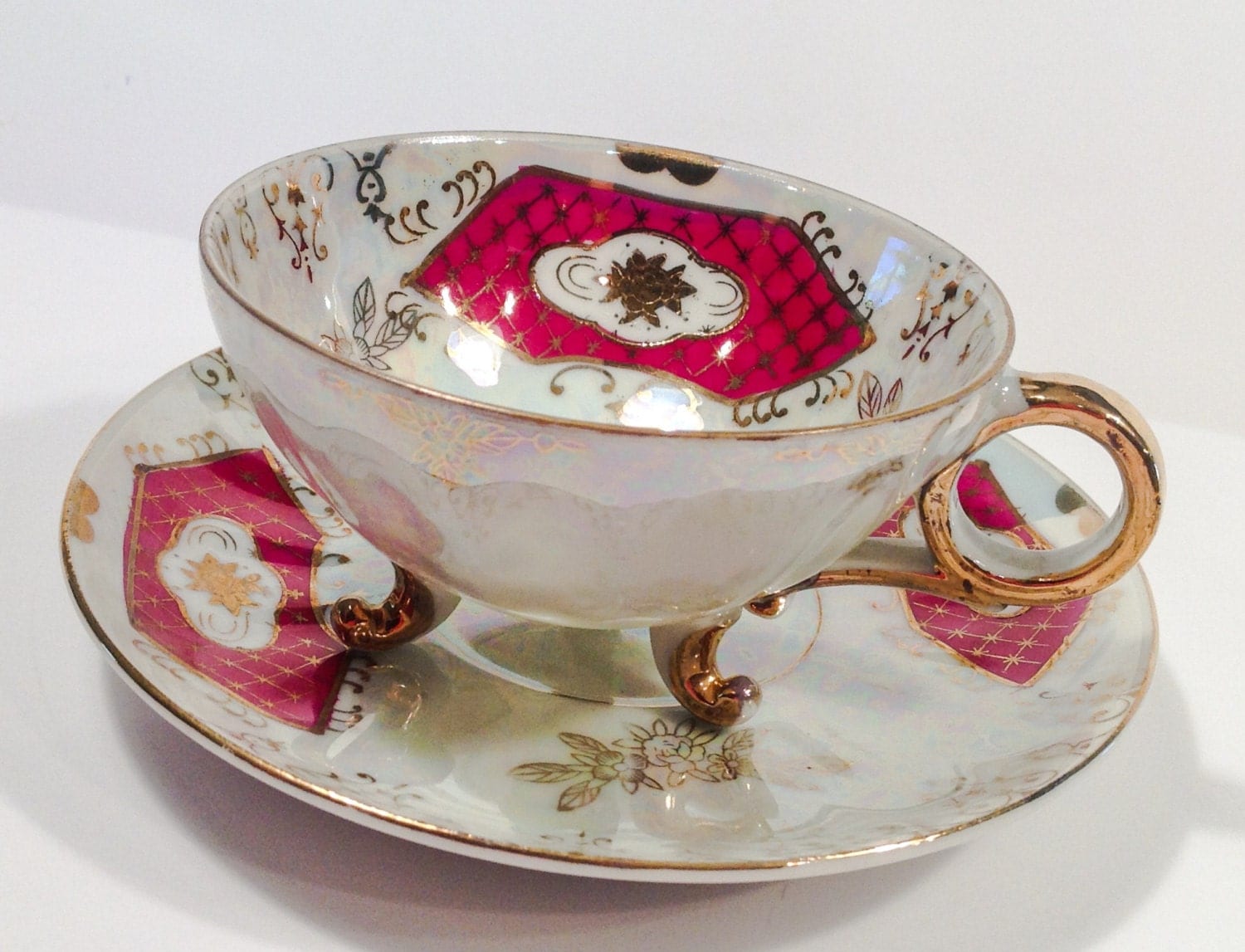 Lovely footed tea cup and saucer set. by JoyJoeTreasures on Etsy