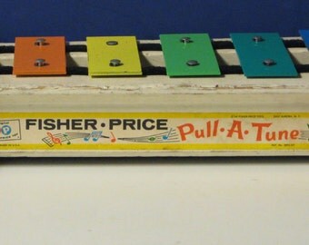 fisher price pull a tune 870