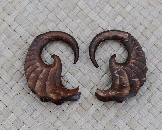 6G 4mm Pair of Coconut Wooden Gauges - Double Wing Design - Ethnic Organic Ear Gauge Hand Carved Body Art Jewelry