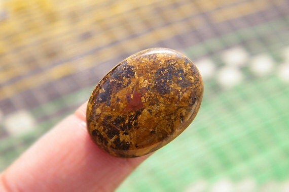 GOLDEN JASPER CABOCHON 24ct Gorgeous Oval Shape Natural