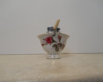 China Table Cigarette Lighter with Moss Rose Patteren