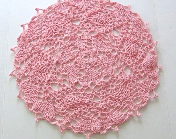 Pink Hearts Doily - Round Table Doily - Worsted Weight Cotton Doily