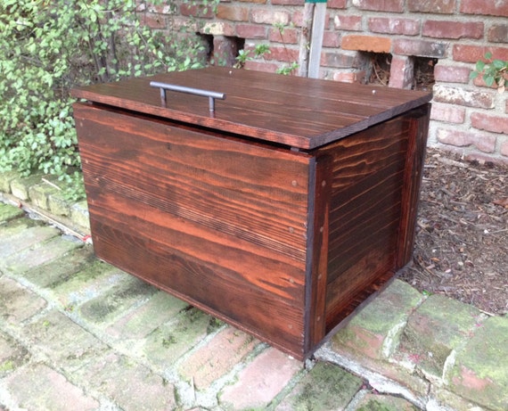 Redwood Chest Rustic Style Multi Use Blanket Storage Redwood Chest Rustic Style Multi Use Blanket Storage