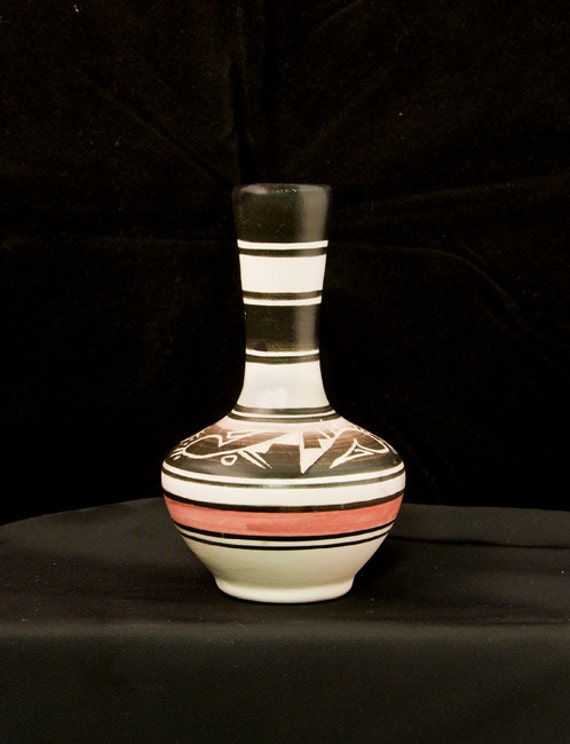 NAATSILID Navajo Hand Crafted Pottery Vase from Cedar Mesa