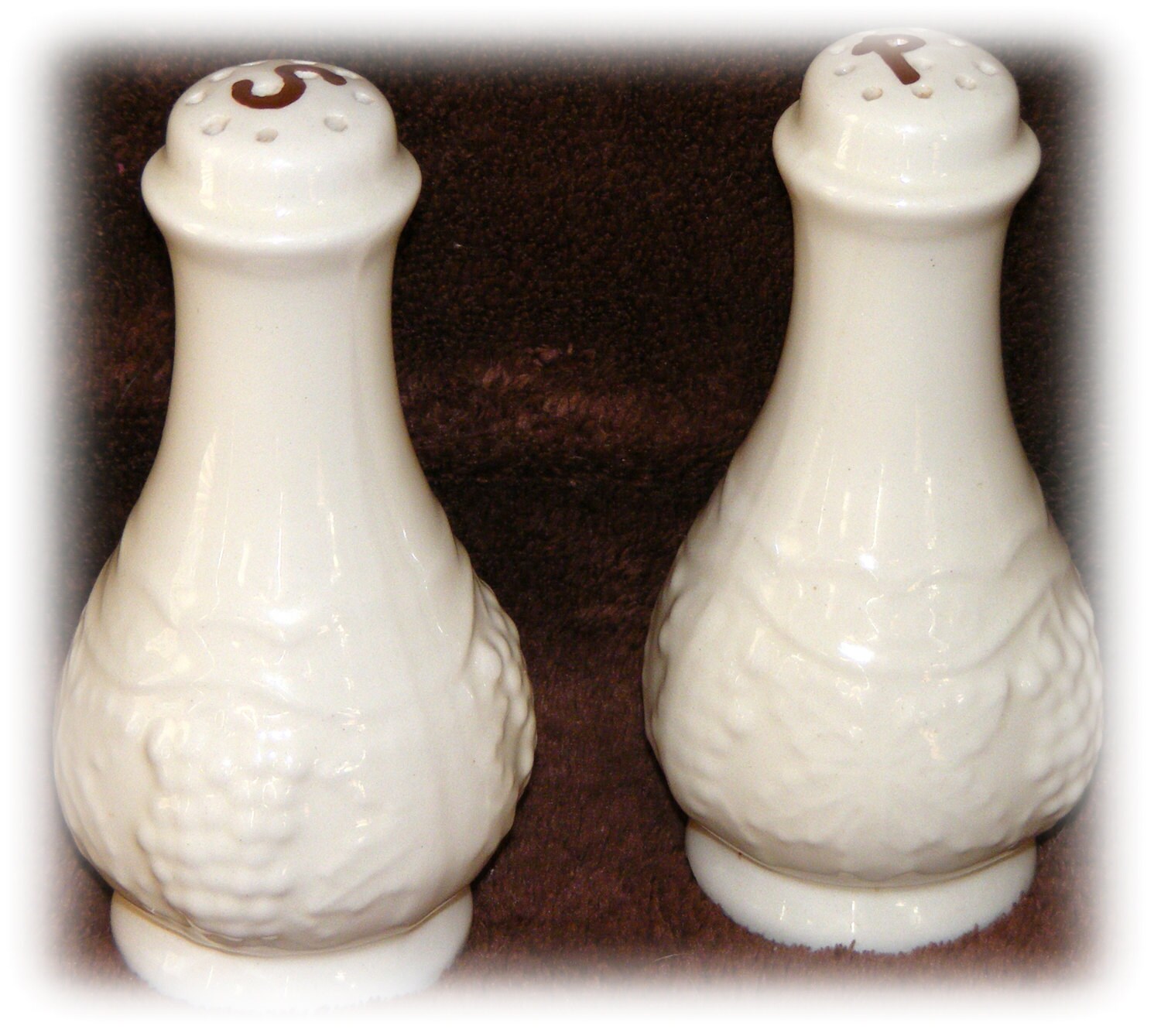Vintage Salt & Pepper Shakers by TheCraftBlossom on Etsy