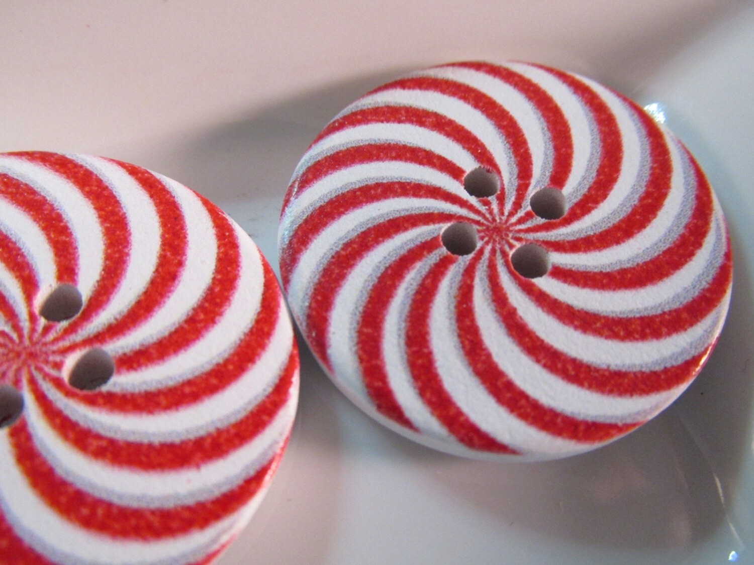 5 Peppermint Candy Cane Buttons 30mm Christmas Whimsical Dr.