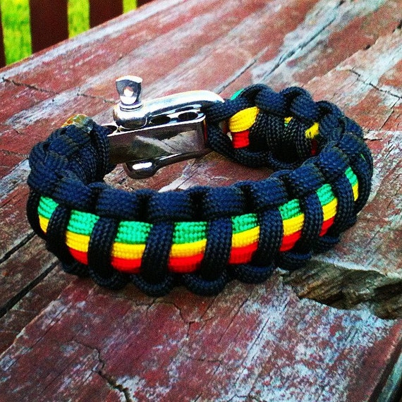 Rasta style 550 Paracord bracelet w/stainless steel adjustable