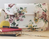 Satchel bag Rose Hip (A romantic flowerish design for this satchel bag with adjustable shoulder strap and many room inside).