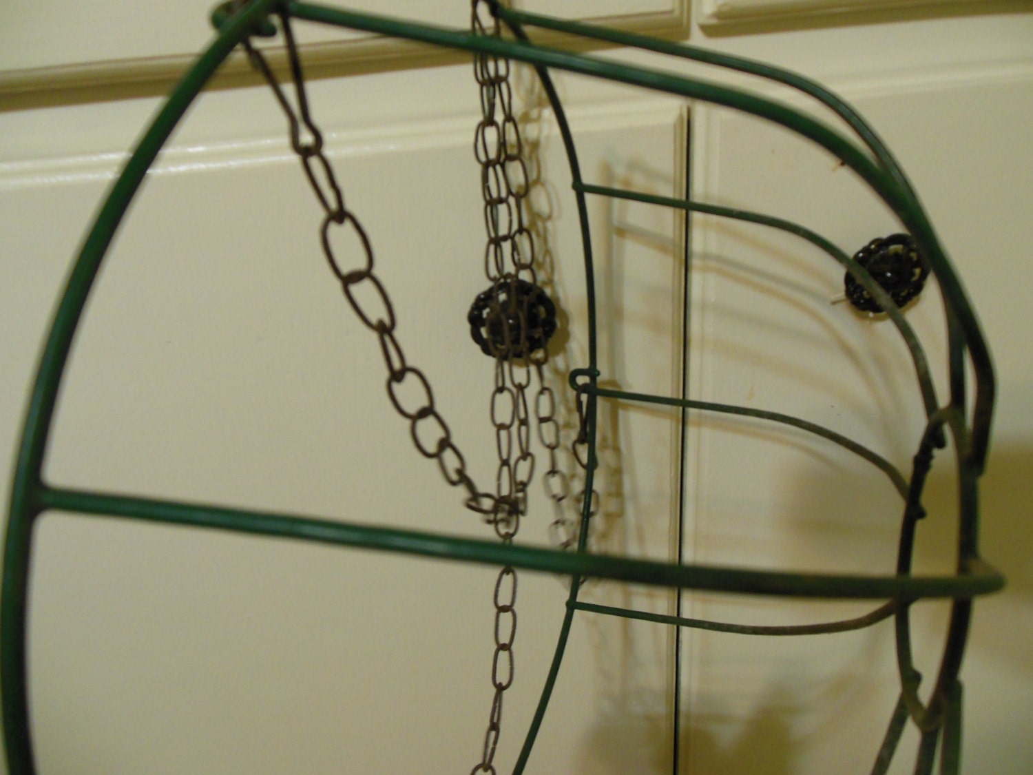 green coated Wire hanging basket Haute Juice