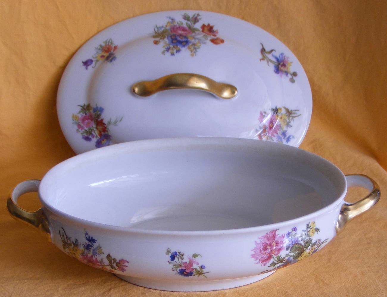 Beautiful William Guerin Limoges Oval Covered Serving Bowl / Casserole