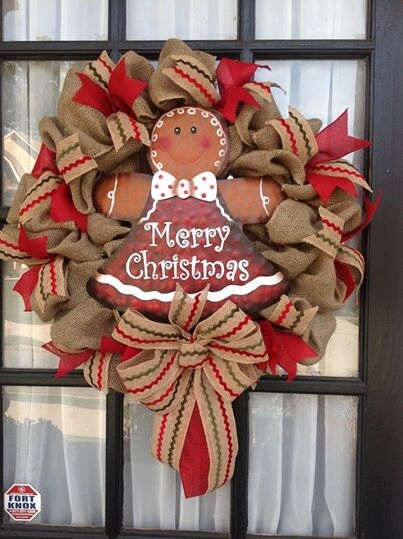 Holiday Gingerbread Wreath