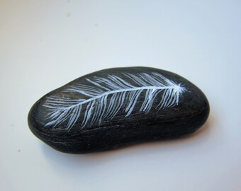 Hand Painted Stone Feather Decor - Painted Rock Art Zen Decor - Hand Painted River Rocks Worry Stone - Office Decoration Smooth Rocks