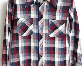 Buffalo Plaid Acrylic Flannel Shirt Mens size Medium / Large Vintage ...