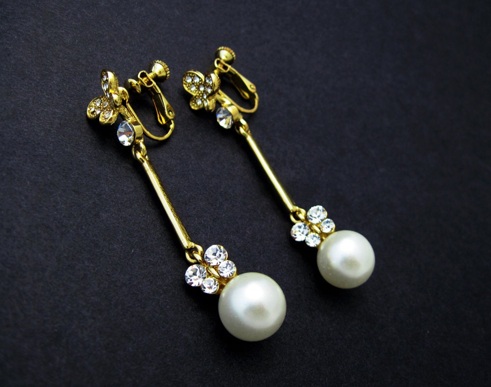 SALE Bridal clip on pearl earrings Wedding by ALBridalAccessories