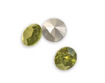 Swarovski crystal Olivine 1028 Xilion SS39 (8mm) round-conical bottom ss 39