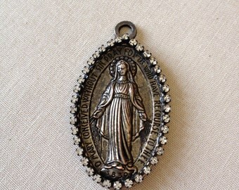 Miraculous Mary Medal, Religious medal, antiqued silver, rhinestones, craft supplies, jewelry making, pendant, component, virgin mary