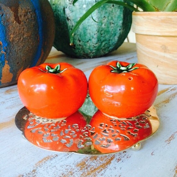 Vintage Ceramic Tomato Salt Pepper Shakers