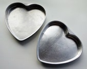 Heart-shaped cake pan: Set of 2