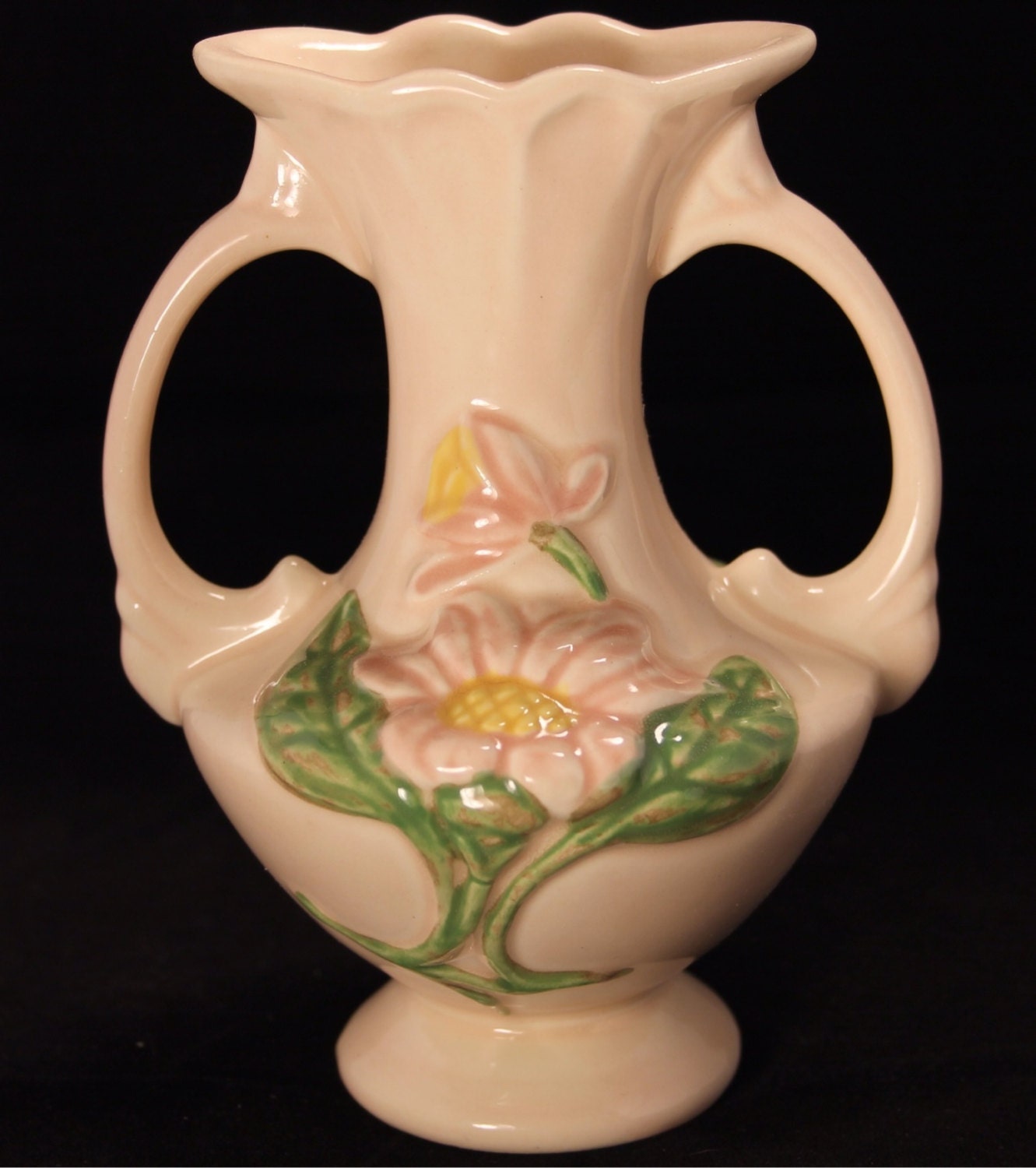 Hull Art USA Pottery H25 1/2 Vintage Pink Glazed Magnolia
