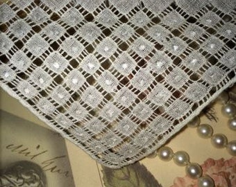 Lovely Vintage Madeira Made Wedding Handkerchief 4 Corner Pull Threads