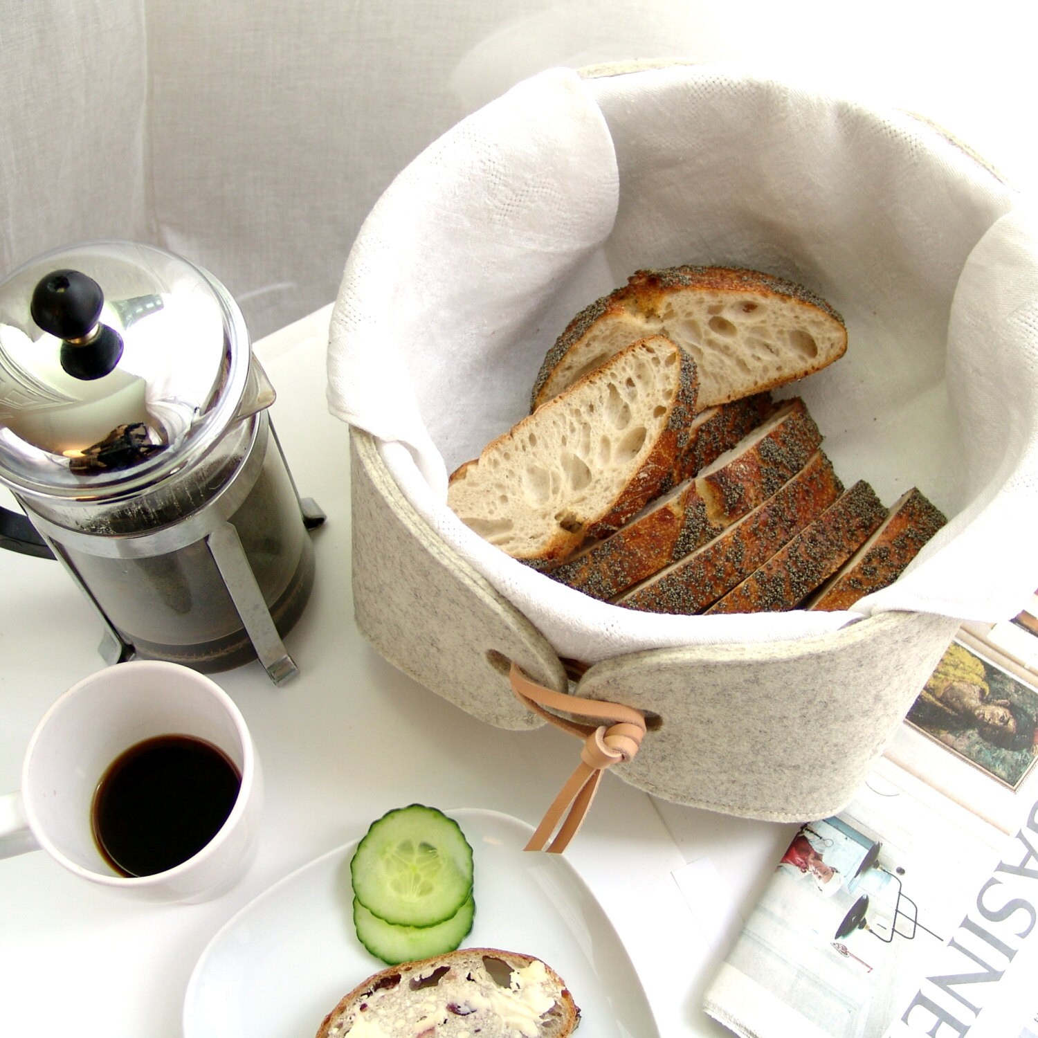 Xlarge Bread basket in wool felt Modern bread basket with