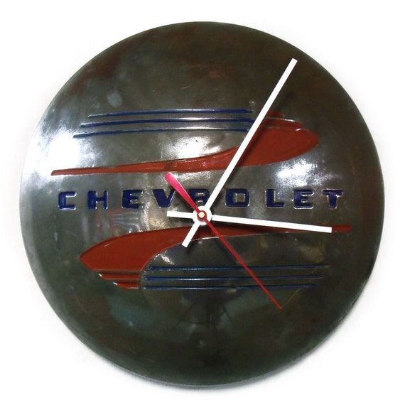 Chevrolet Hubcap Clock 1941 1948 Chevy Classic by StarlingInk