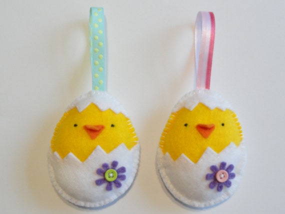 Items similar to Felt Easter ornament, kids chick in egg, soft ...