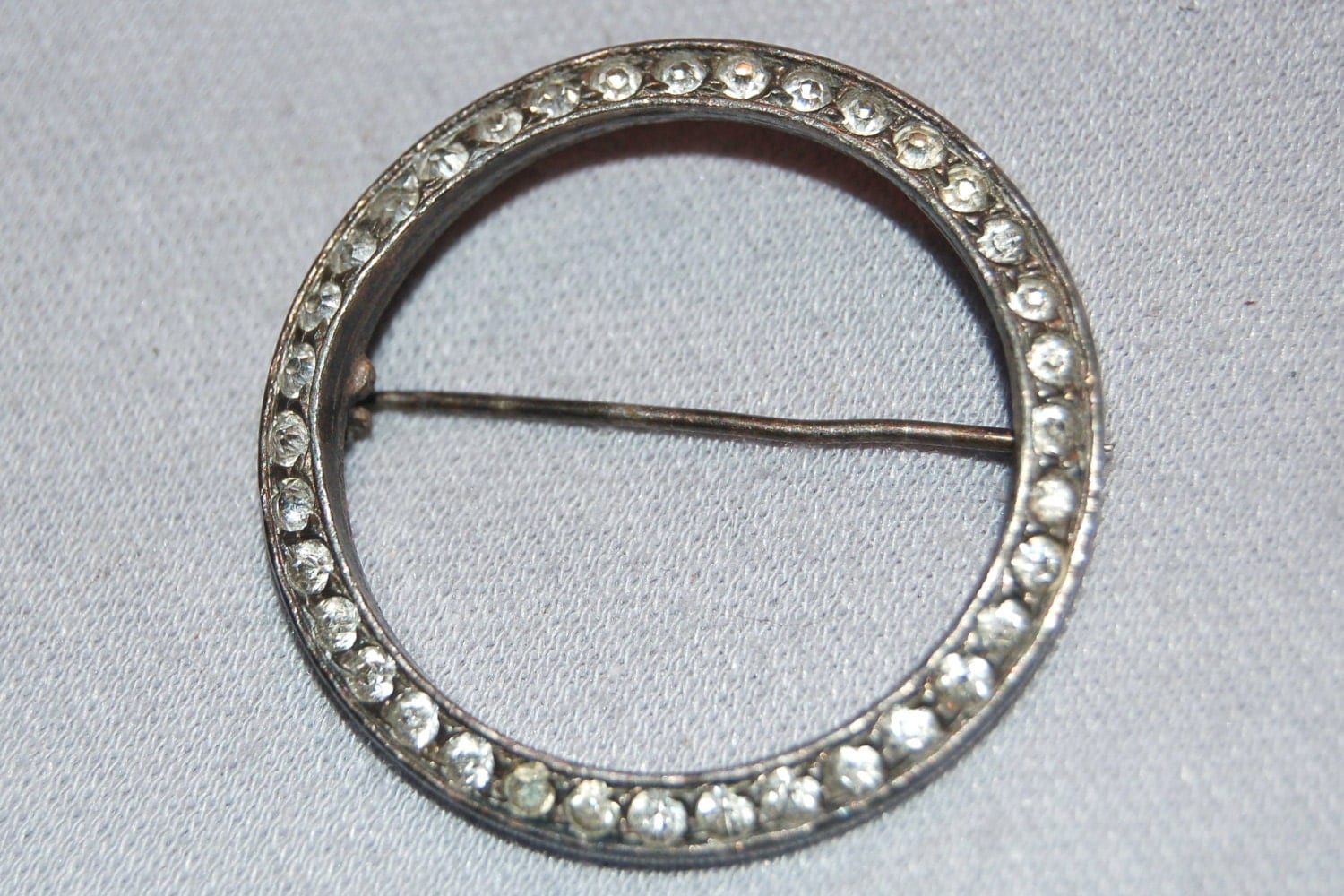 Vintage / Antique / C Clasp / Brooch / Rhinestone / Circle