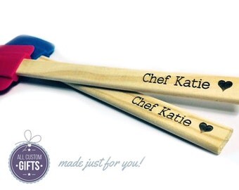 Personalized Laser Engraved Silicone Spatula - Perfect Gift for Bakers - Shower, Wedding, or Housewarming Gift