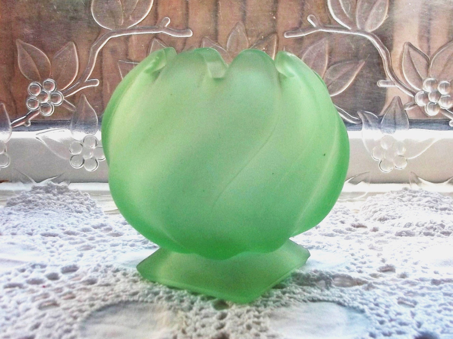 Vintage Art Deco green frosted glass posy bowl 4 vase
