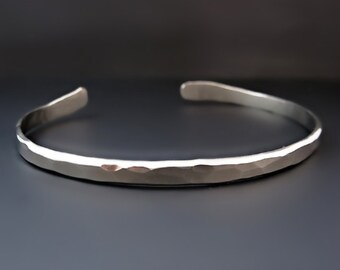 Men's Thin Hammered Silver Cuff Bracelet / Thin Silver Cuff / The Boyfriend Cuff / Gifts for Him / Father's Day Gifts / Layering Bracelet