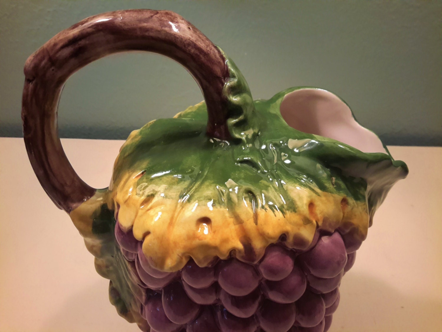 DI BASSANO CERAMICHE Grape Cluster Pitcher Made In Italy