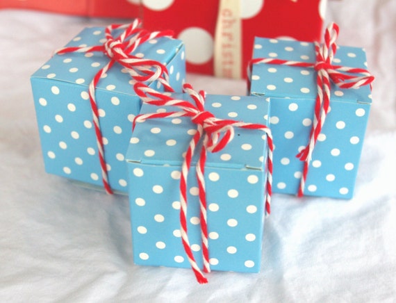 LiTTLe BLue Dot Boxes-----2x2x2--10ct---party favors--add gum balls, cake balls, truffles, candy Il_570xn
